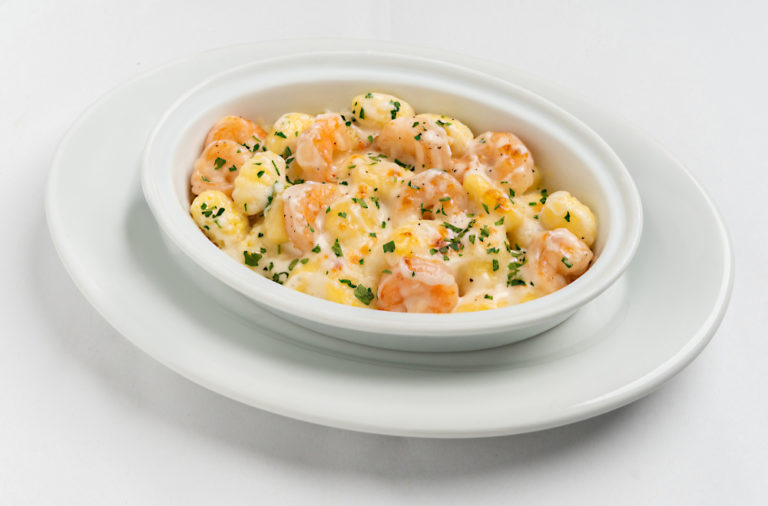 LaX Gente con la música por dentro Romano’s Macaroni Grill