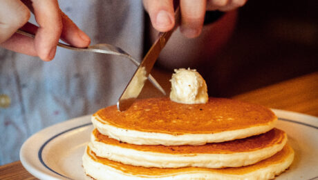 IHOP® invita a celebrar el National Pancake Day con pancakes gratis