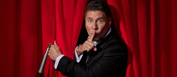 Raymond Arrieta presenta El Late Night